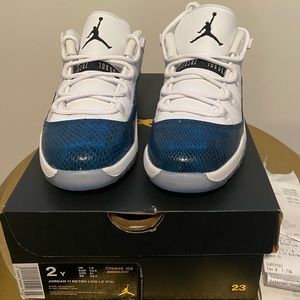Air Jordan 11 Retro Low LE “Snakeskin” Size 2
